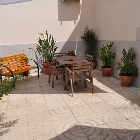 לינה וארוחת בוקר 7 Contrade