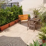 Nocleg ze śniadaniem 7 Contrade 4*