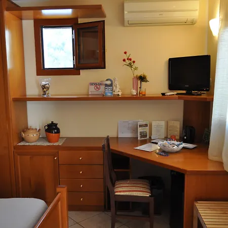 Panzió 7 Contrade 4*