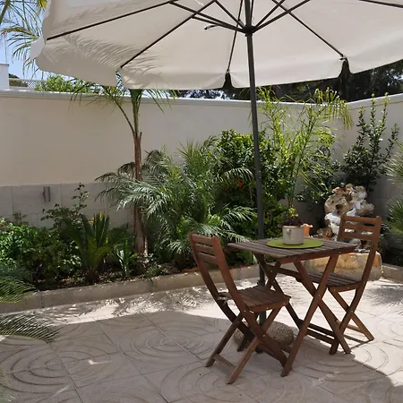 Couette-café 7 Contrade