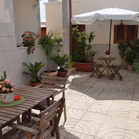 7 Contrade Panzió Taranto