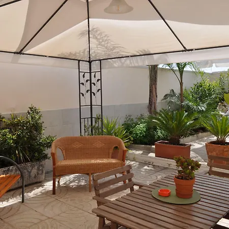 7 Contrade Panzió Taranto