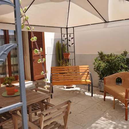 7 Contrade Panzió 4*